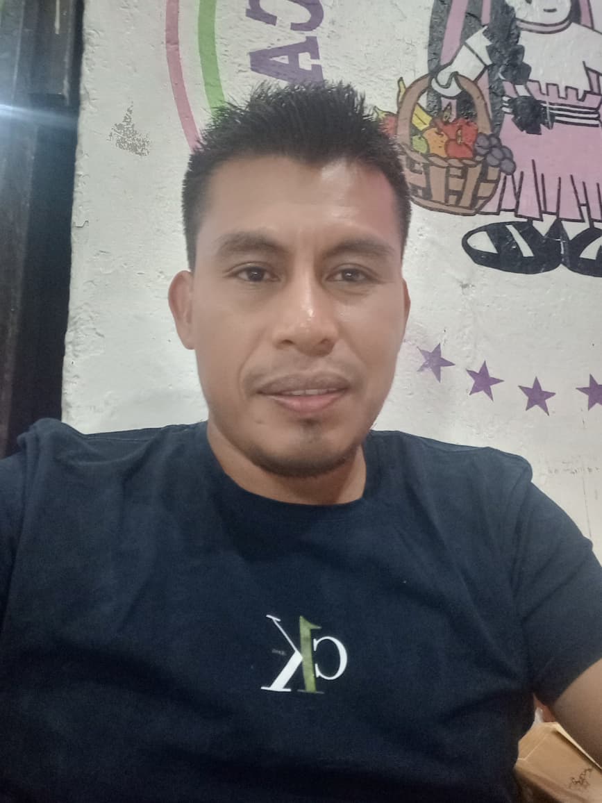 Dr. Víctor Fabián Morales Delgado